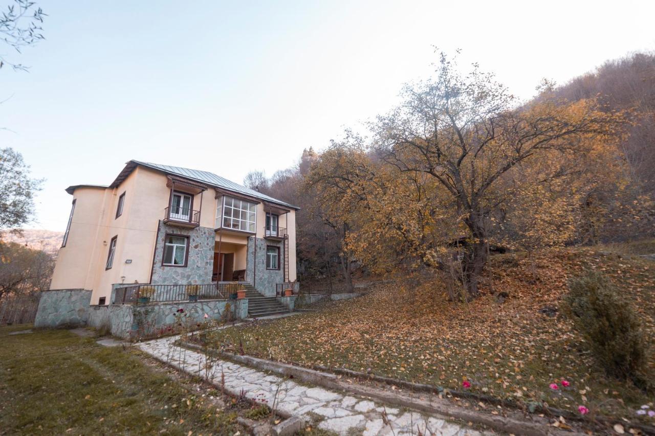 Popock Dilijan 2 Bed & Breakfast Eksteriør bilde