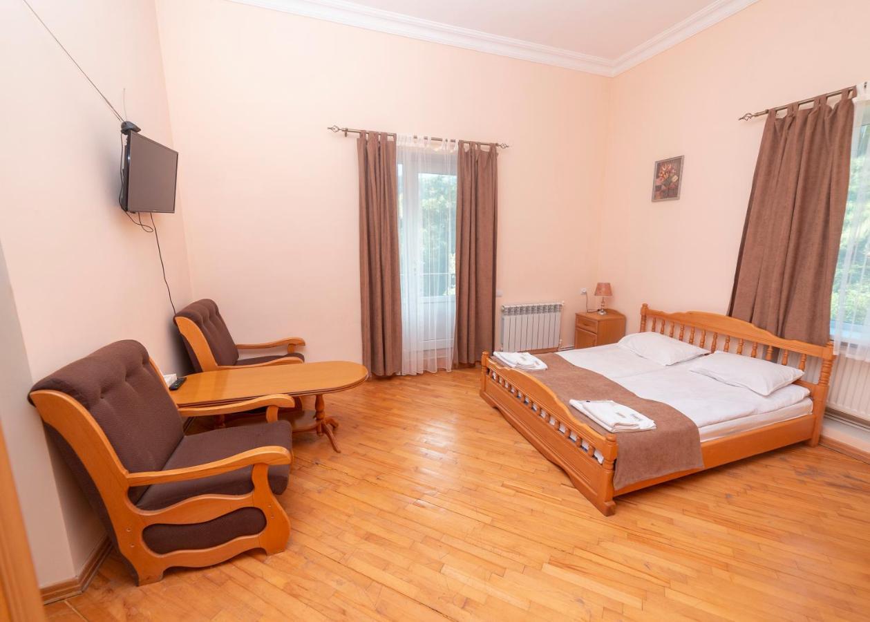 Popock Dilijan 2 Bed & Breakfast Eksteriør bilde