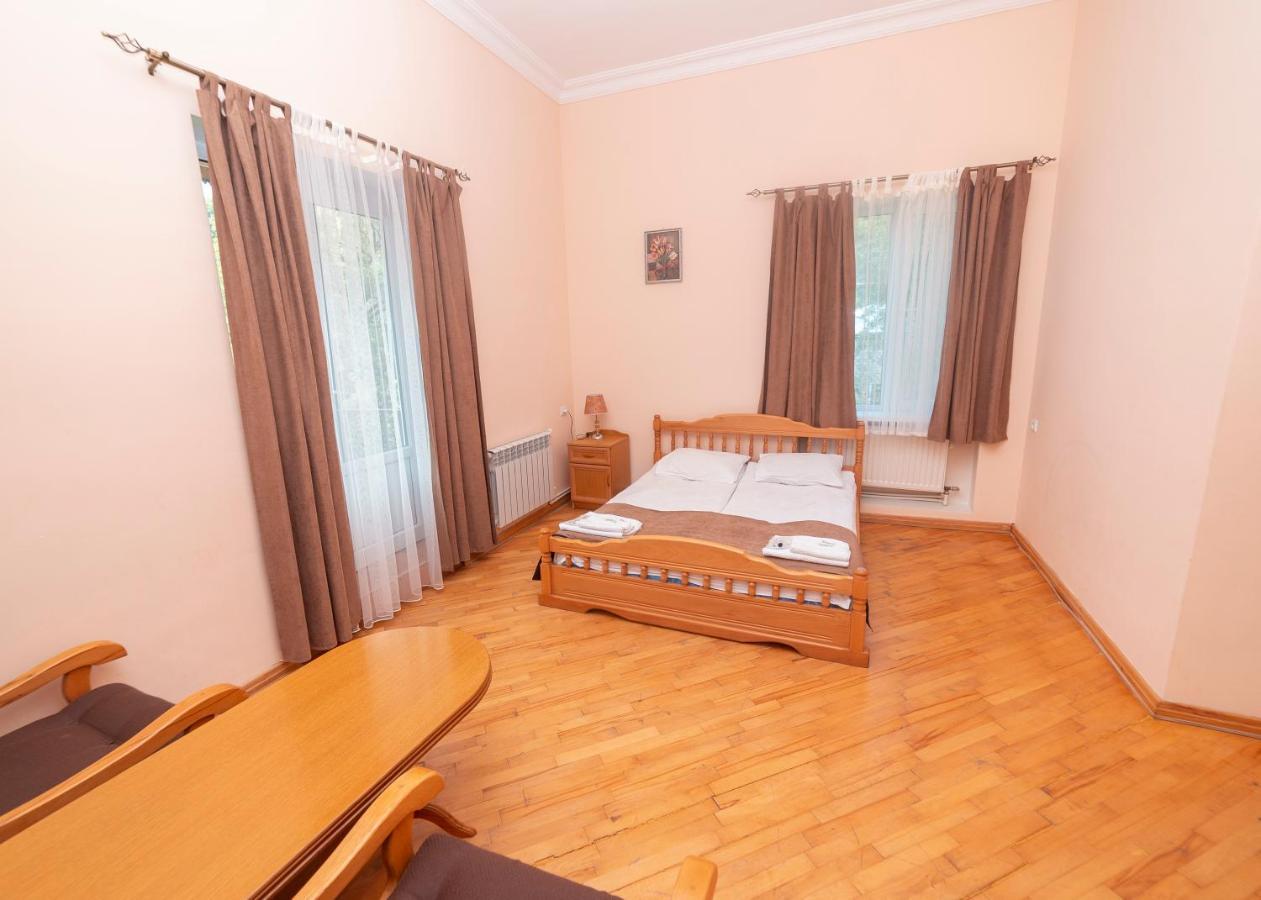Popock Dilijan 2 Bed & Breakfast Eksteriør bilde