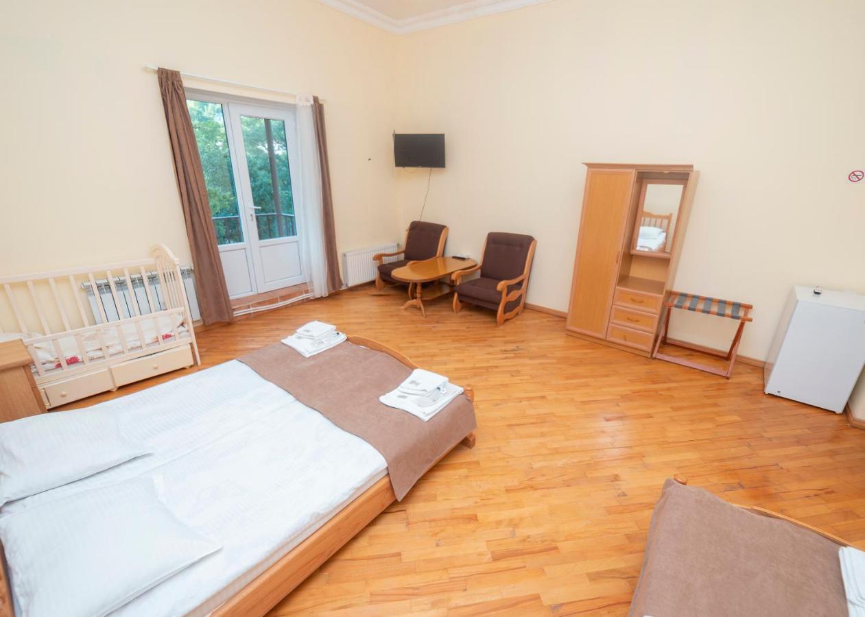Popock Dilijan 2 Bed & Breakfast Eksteriør bilde