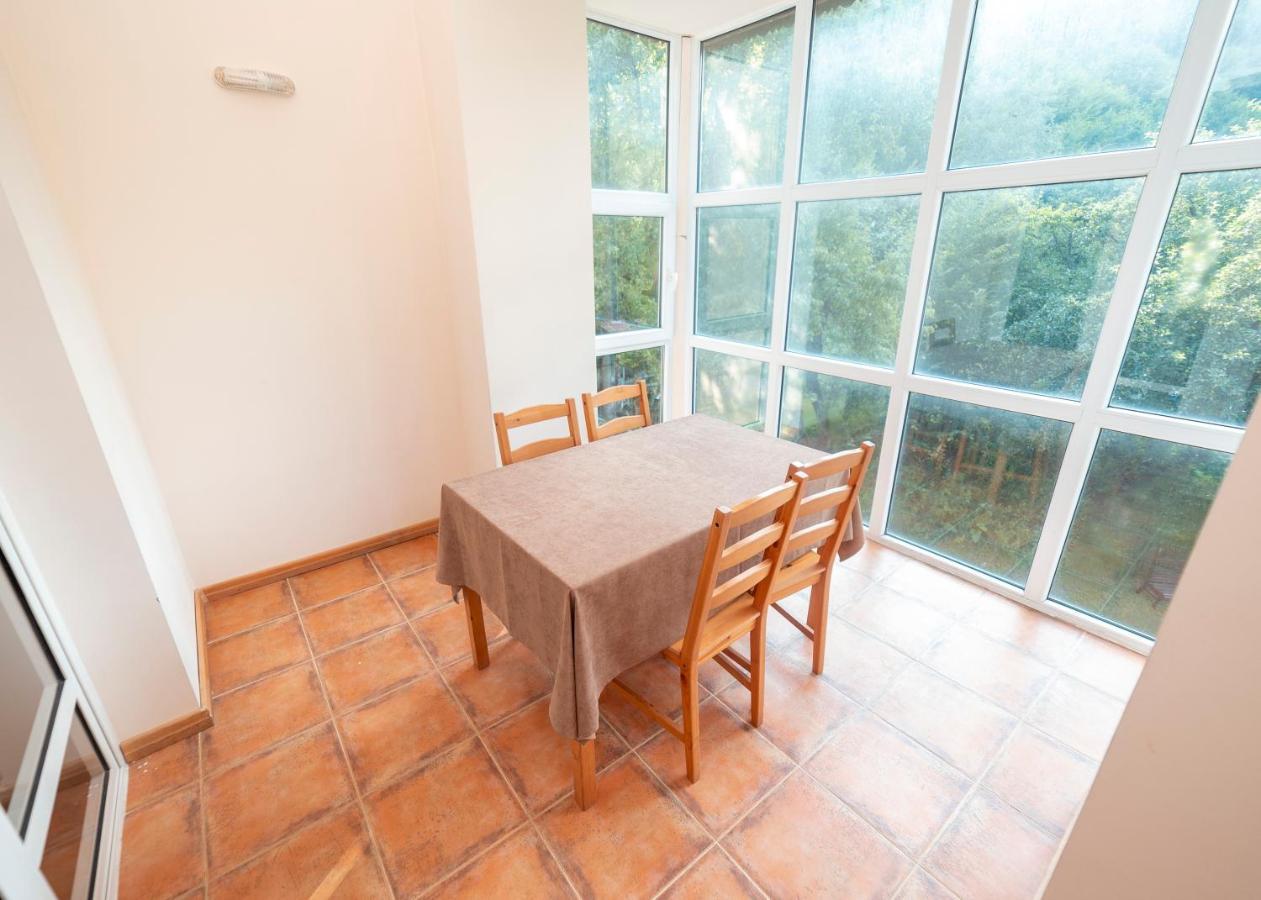 Popock Dilijan 2 Bed & Breakfast Eksteriør bilde