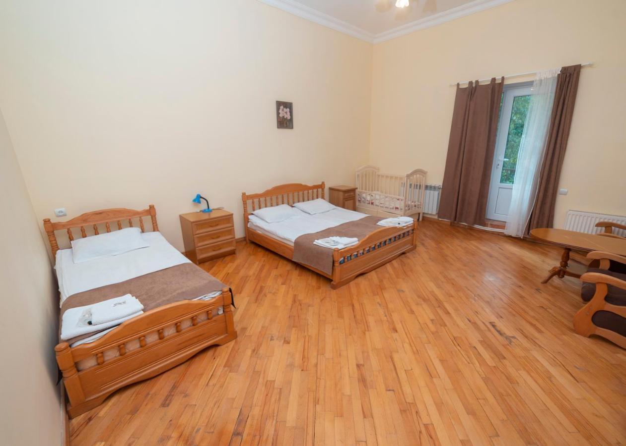 Popock Dilijan 2 Bed & Breakfast Eksteriør bilde